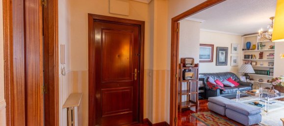 3 bedrooms Apartment in Santander, Spain No. 153421 3