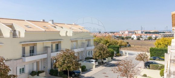 3 bedrooms House in Alcochete, Portugal No. 21525 15