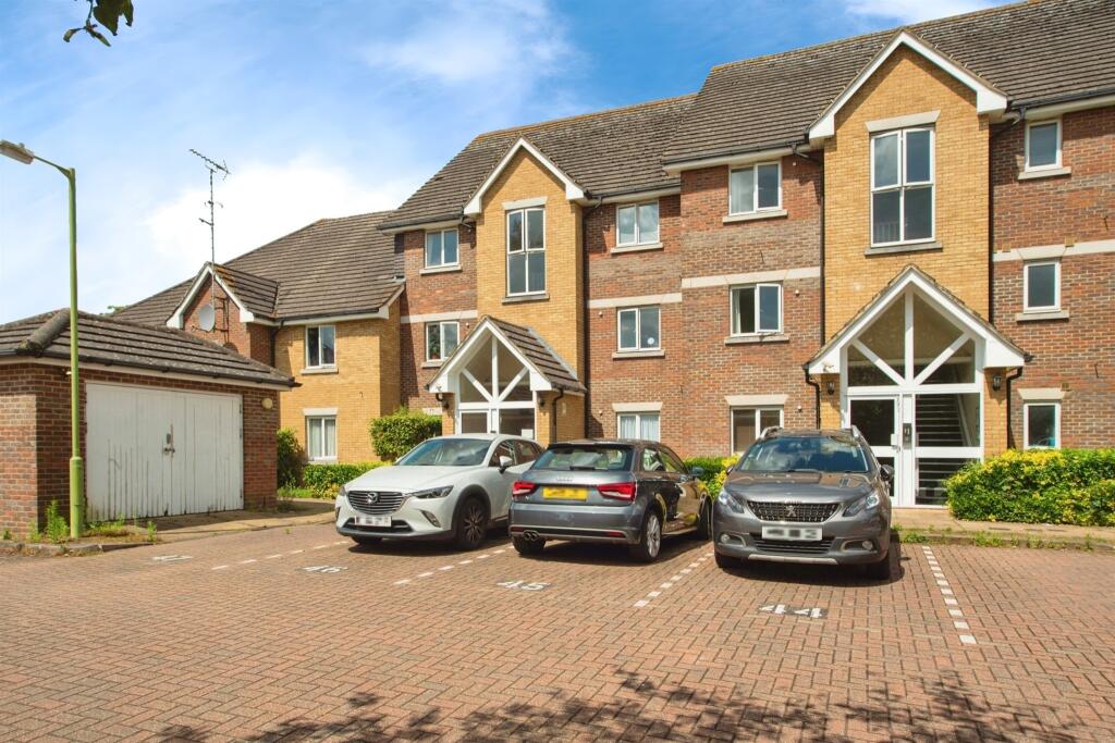 1 bedroom Apartment in Watford, United Kingdom No. 6163