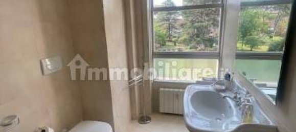 4 bedrooms Apartment in Rome, Italy No. 373532 8