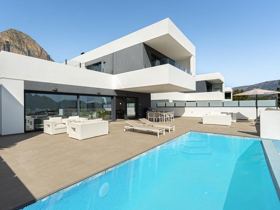 5 bedrooms Villa in Polop, Spain No. 170295