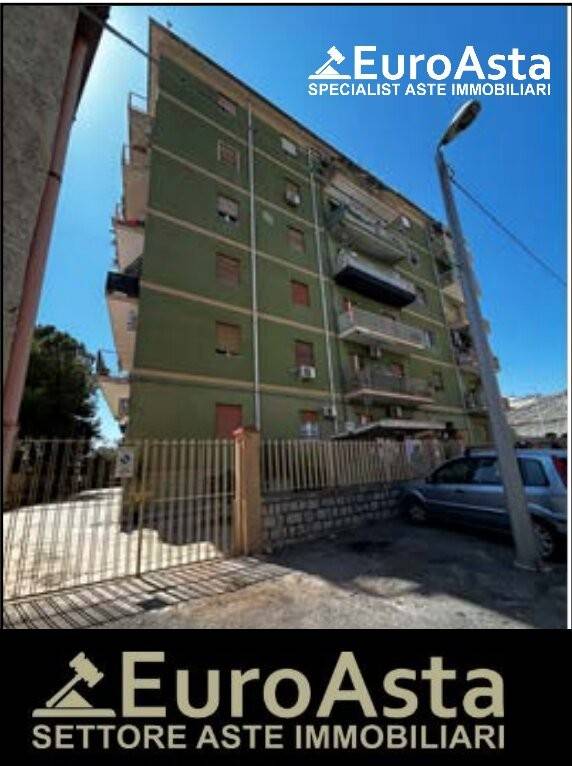 Apartamento T2 em Palermo, Italy N.º 359117