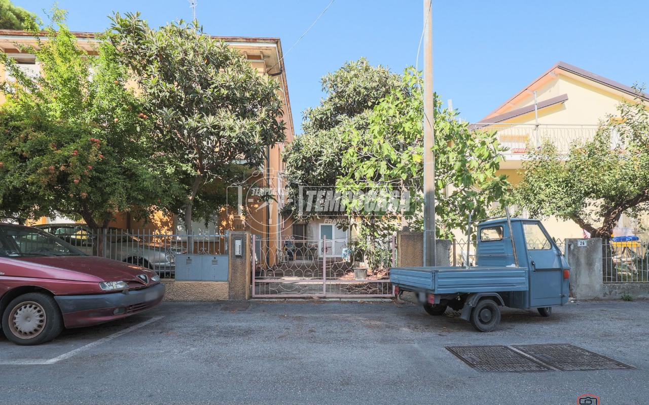 7 rooms House in Misano Adriatico, Italy No. 71962