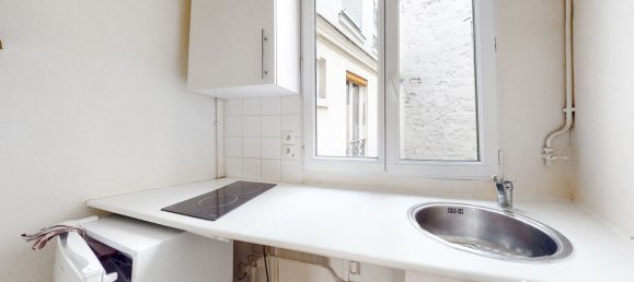 2 bedrooms Apartment in Paris, France No. 186263 4