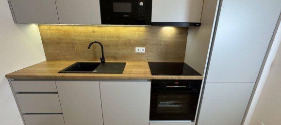 3 rooms Apartment in Hernals, Austria No. 177843 5