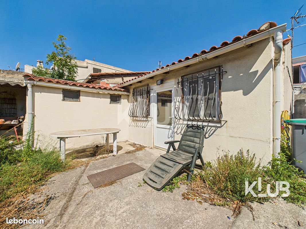 Casa de 2 dormitorios en Marseille, France No. 278337