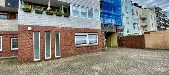 Bureau à Wilhelmshaven, Germany 107m² No. 81734 3