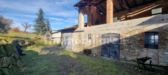 4 rooms House in Gazzola, Italy No. 225120 12