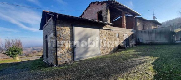 4 rooms House in Gazzola, Italy No. 225120 8