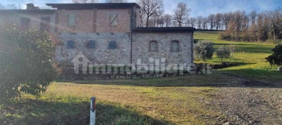 4 rooms House in Gazzola, Italy No. 225120 20