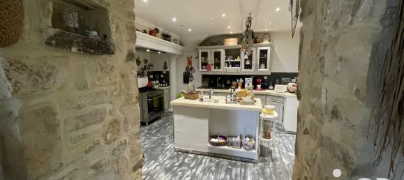 4 bedrooms House in Barjac, France No. 286654 2