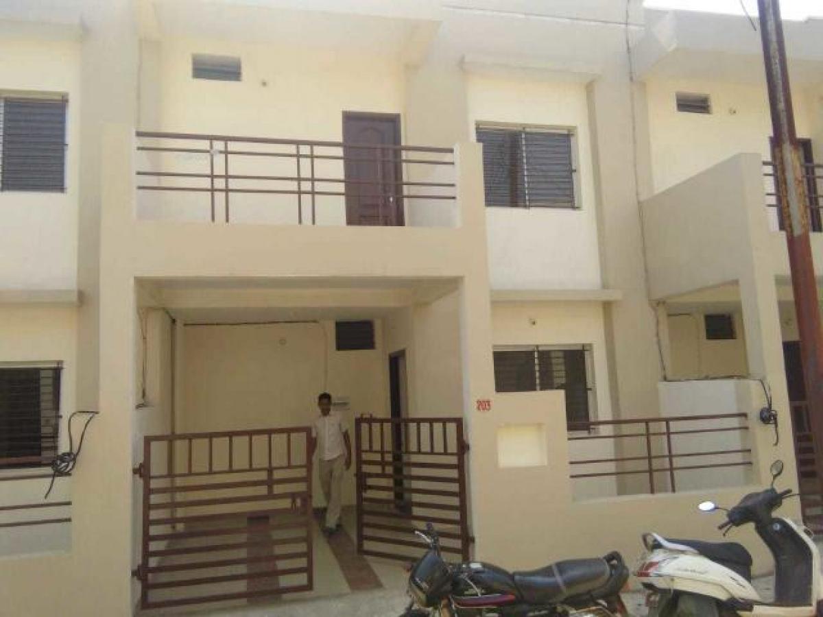 2 bedrooms House in Raipur, India No. 18550