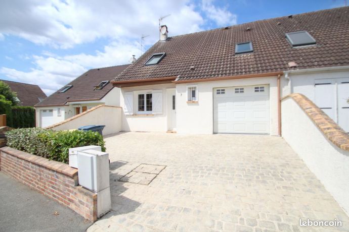 3 Schlafzimmer Haus in Chaingy, France, Nr. 290010