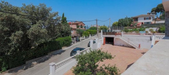 4 bedrooms House in Barcelona, Spain No. 162719 5