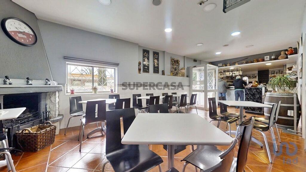 80m² Commercial property in Maia, Portugal No. 245026