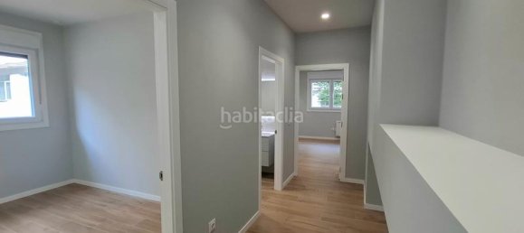 Apartamento de 2 dormitorios en Vigo, Spain No. 140952 3