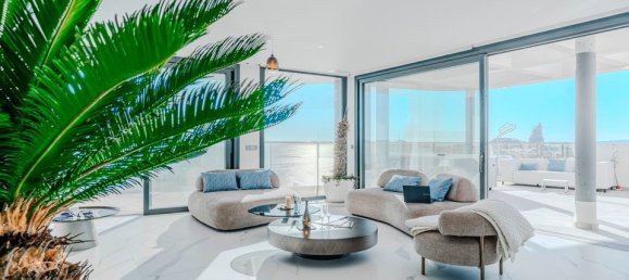 3 bedrooms Apartment in Benidorm, Spain No. 178461 4