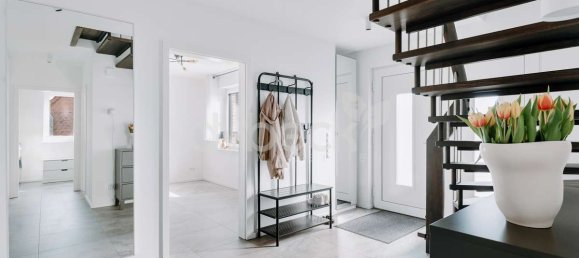 Casa de 4 dormitorios en Harburg, Germany No. 233299 2