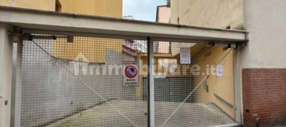 15m² Garage in Milan, Italy No. 240853 2