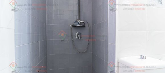 Apartamento de 3 habitaciónes en Syracuse, Italy No. 242890 3