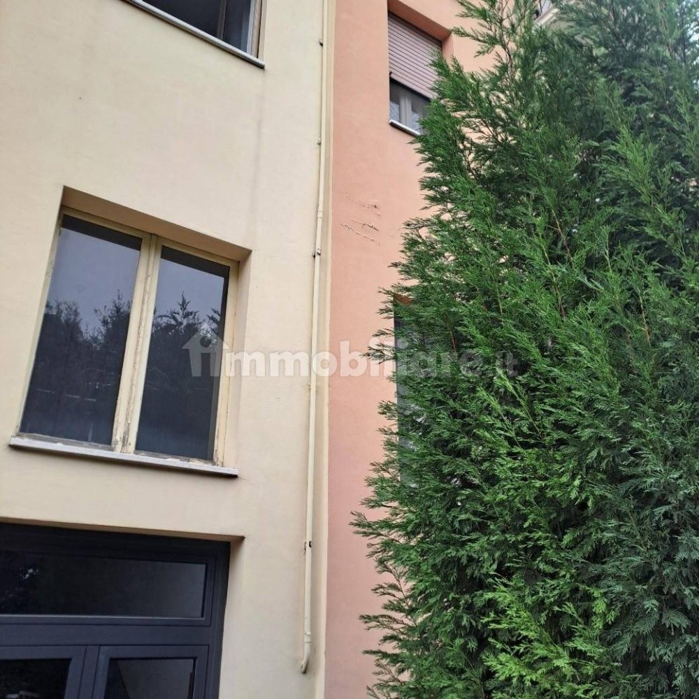 Apartamento de 2 dormitorios en Sassuolo, Italy No. 319156