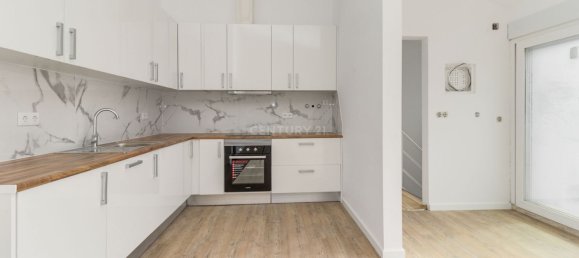 465m² Building in Costa da Caparica, Portugal No. 156802 4