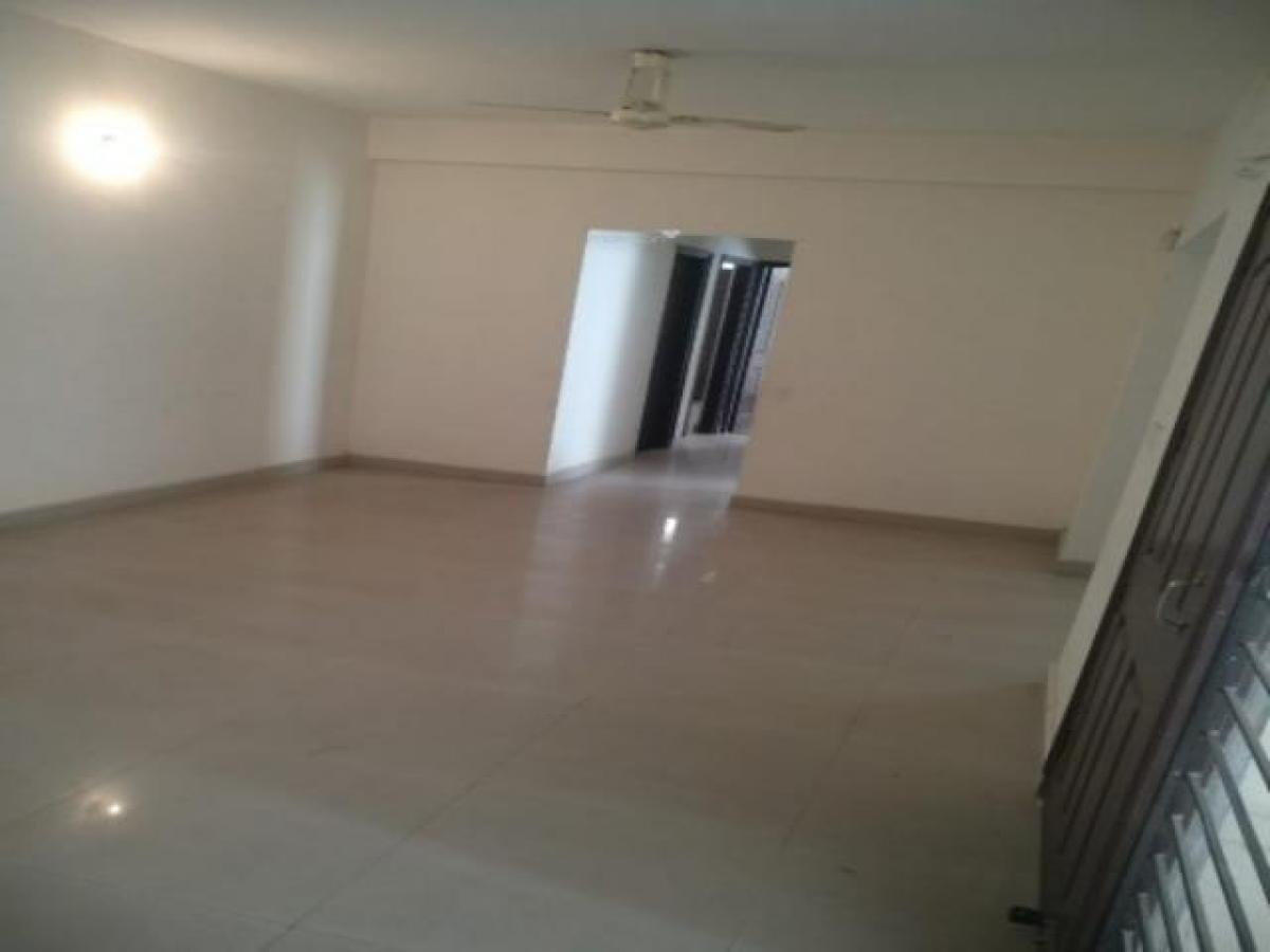 Casa de 3 dormitorios en Mohali, India No. 26065