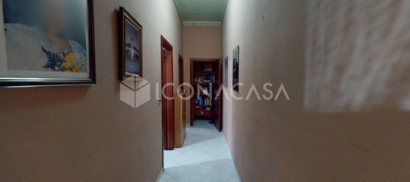 3-salle Appartement à Sant'Anastasia, Italy No. 315862 14