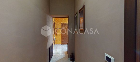 3-salle Appartement à Sant'Anastasia, Italy No. 315862 12