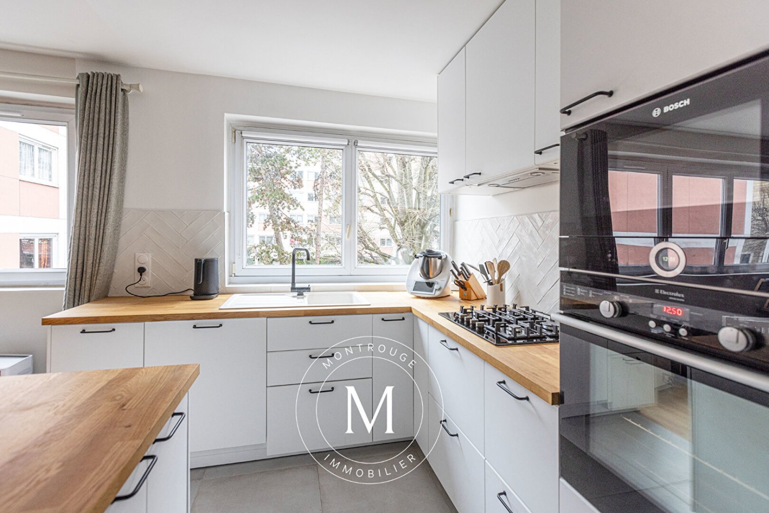 2 chambres Appartement à Montrouge, France No. 166631