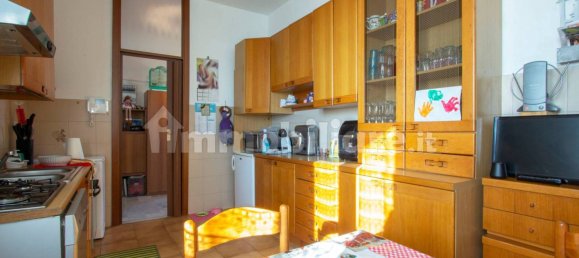 Apartamento de 2 dormitorios en Lainate, Italy No. 303201 18