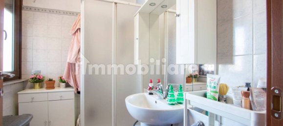 Apartamento de 2 dormitorios en Lainate, Italy No. 303201 32