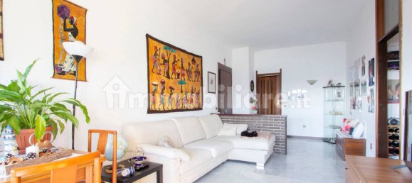 Apartamento de 2 dormitorios en Lainate, Italy No. 303201 5