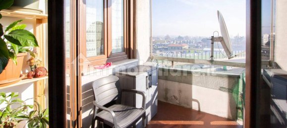 Apartamento de 2 dormitorios en Lainate, Italy No. 303201 35