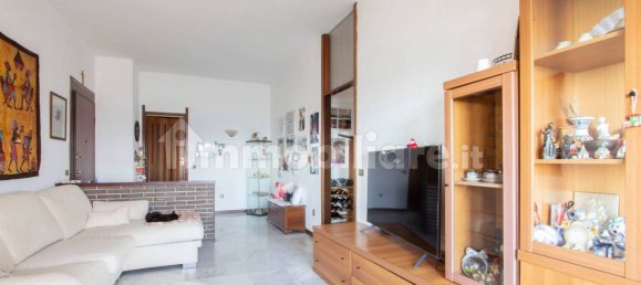 Apartamento de 2 dormitorios en Lainate, Italy No. 303201 7