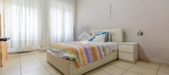 Apartamento de 3 dormitorios en Bergamo, Italy No. 380870 12