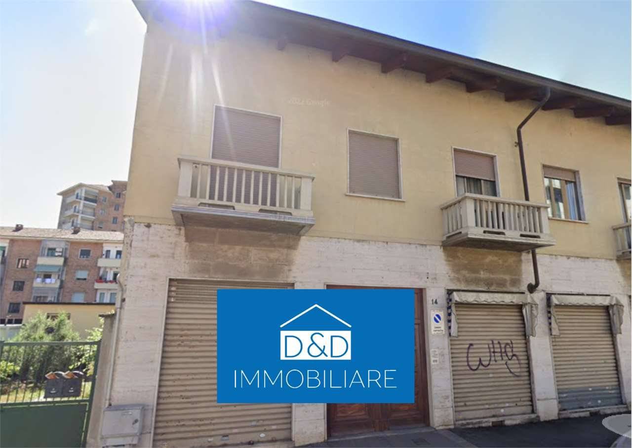 2 bedrooms Apartment in Turin, Italy No. 10384