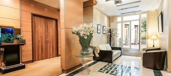 259m² Office in Paris, France No. 162017 2