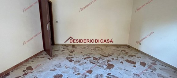 3-salle Appartement à Pollina, Italy No. 142154 10