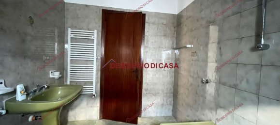 3-salle Appartement à Pollina, Italy No. 142154 19