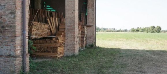 Casa de 6 habitaciónes en Torrile, Italy No. 237689 33