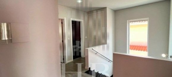 4 bedrooms House in Rio de Mouro, Portugal No. 113555 31