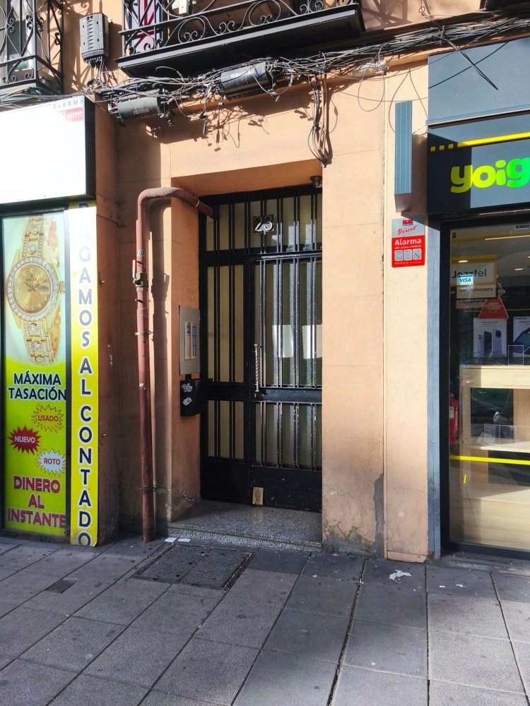 2 bedrooms Apartment in Madrid, Spain No. 213866