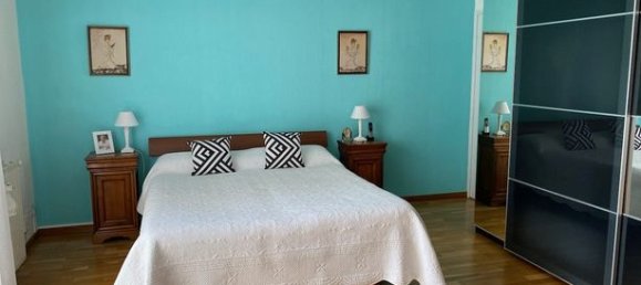 Квартира с 3 спальнями в Шалон-сюр-Сон, Франция № 353379 5