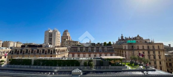 2 bedrooms Apartment in Genoa, Italy No. 353034 2