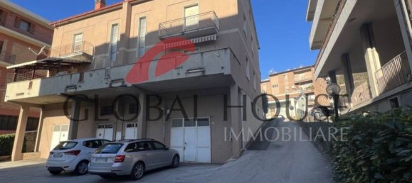 4غرفة فيلا في Montorio al Vomano, Italy رقم 28314 29