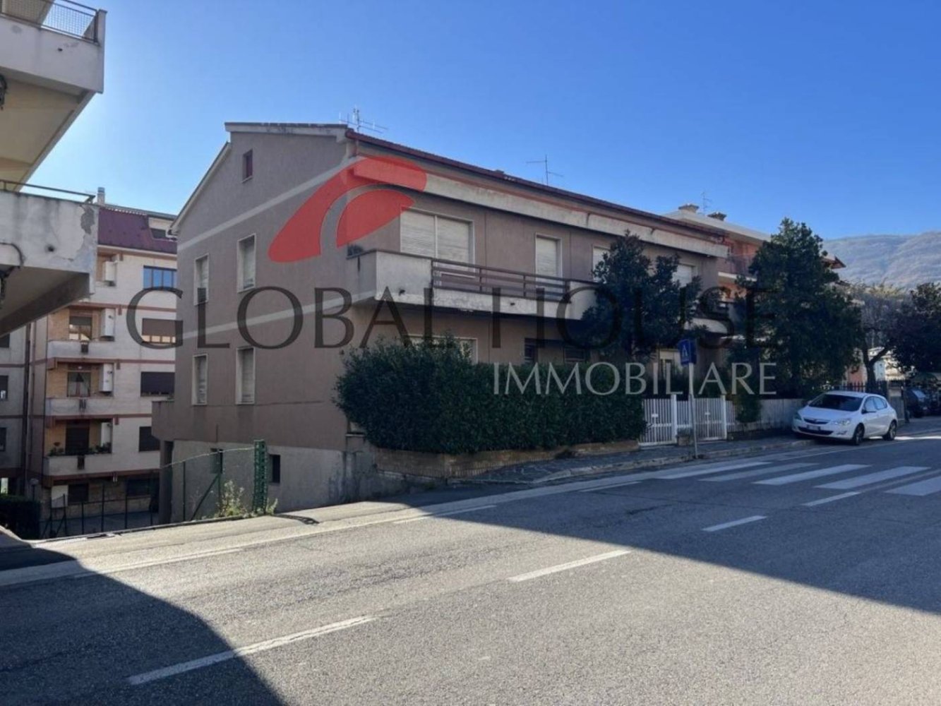 4غرفة فيلا في Montorio al Vomano, Italy رقم 28314