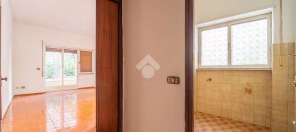 Квартира с 3 комнатами в Рим, Италия № 35970 13