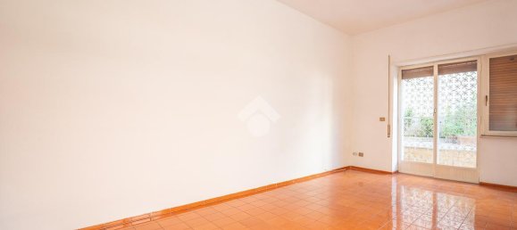 Квартира с 3 комнатами в Рим, Италия № 35970 11