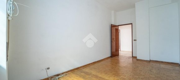 Квартира с 3 комнатами в Рим, Италия № 35970 6